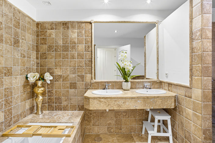 Image No.20-2 Bed Apartment for sale