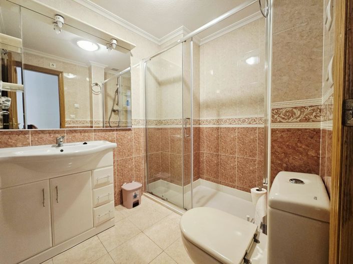 Image No.14-3 Bed Apartment for sale