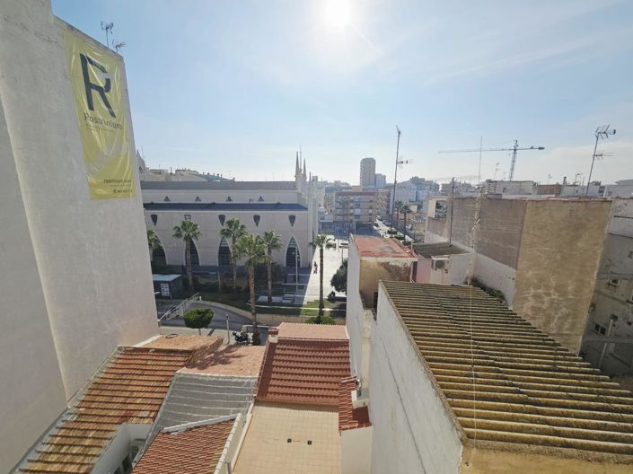 Image No.5-3 Bed House for sale