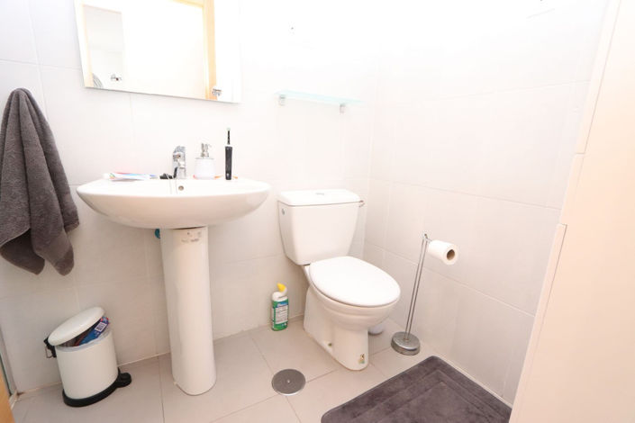 Image No.17-2 Bed Apartment for sale