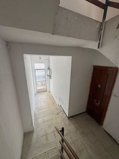 Image No.25-5 Bed Apartment for sale