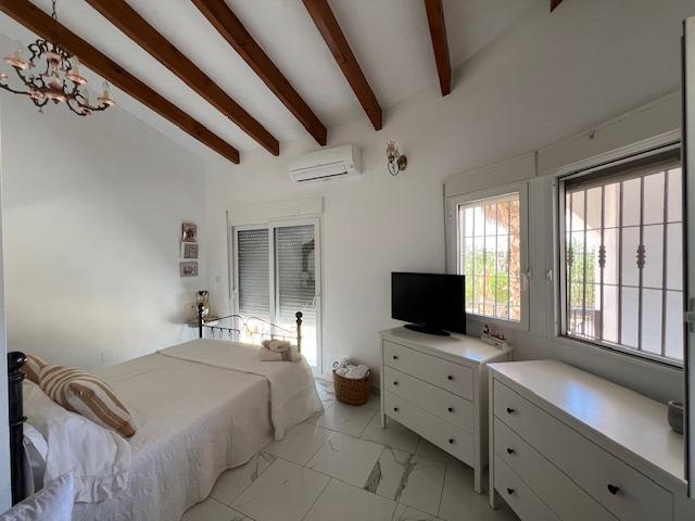 Image No.13-3 Bed Villa for sale