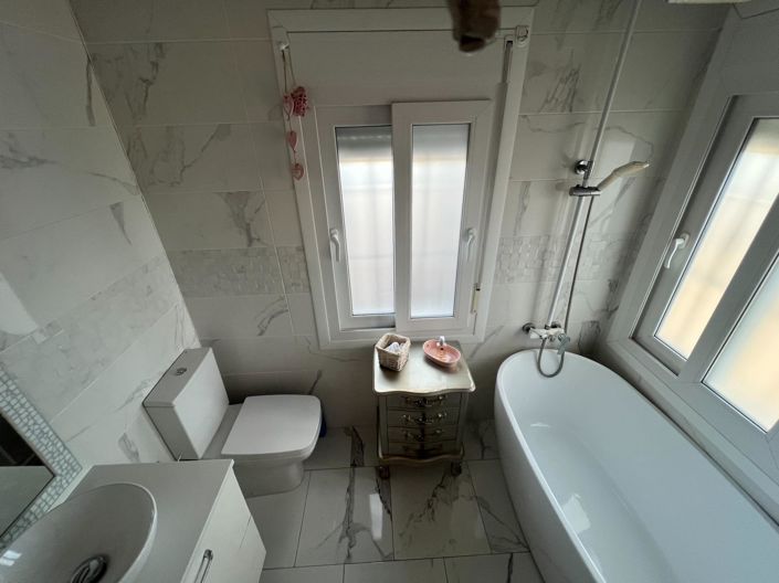 Image No.21-3 Bed Villa for sale