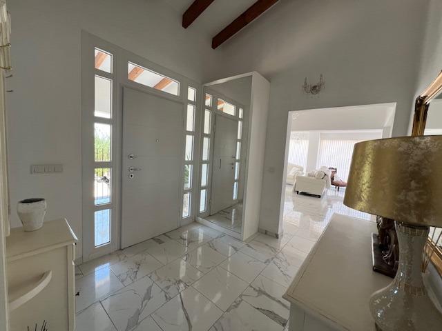 Image No.28-3 Bed Villa for sale