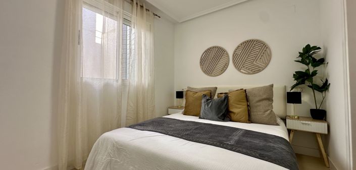 Image No.15-3 Bed Apartment for sale