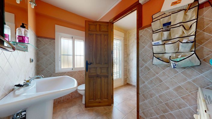 Image No.11-4 Bed Villa for sale