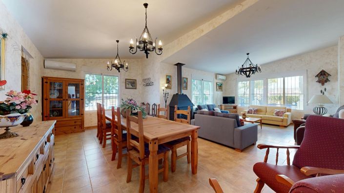 Image No.25-4 Bed Villa for sale