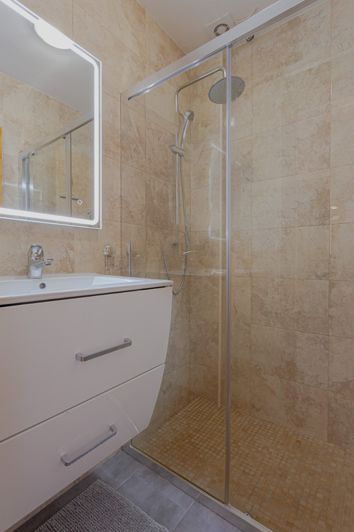 Image No.17-3 Bed Villa for sale