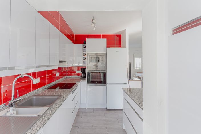 Image No.8-3 Bed Villa for sale