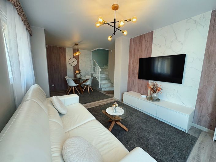 Image No.5-3 Bed Townhouse for sale