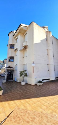 Image No.32-2 Bed Apartment for sale