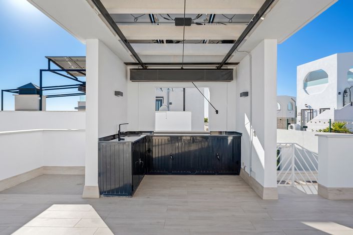 Image No.25-3 Bed Villa for sale