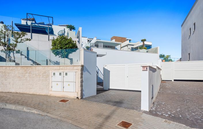 Image No.31-3 Bed Villa for sale