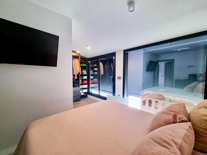 Image No.13-3 Bed House for sale