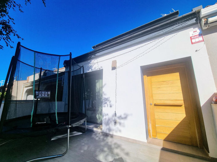 Image No.21-3 Bed House for sale