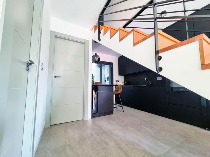 Image No.9-3 Bed House for sale