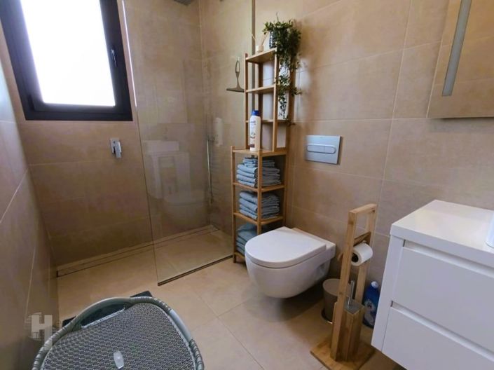 Image No.2-3 Bed Villa for sale