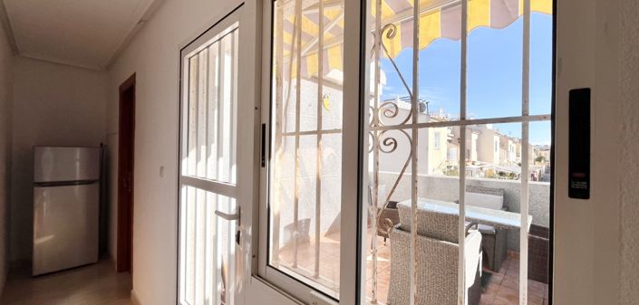 Image No.27-3 Bed Townhouse for sale