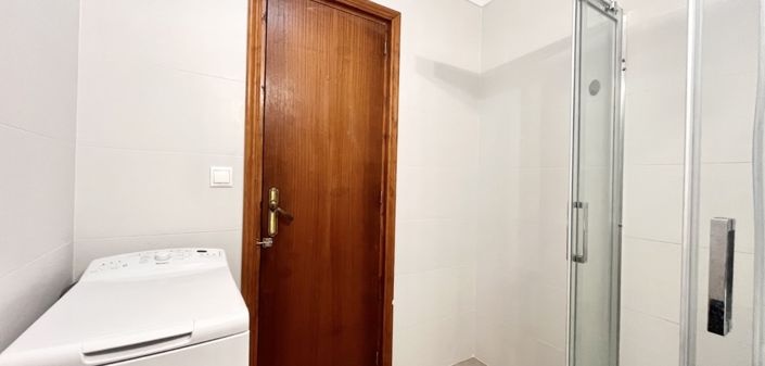 Image No.37-3 Bed Townhouse for sale