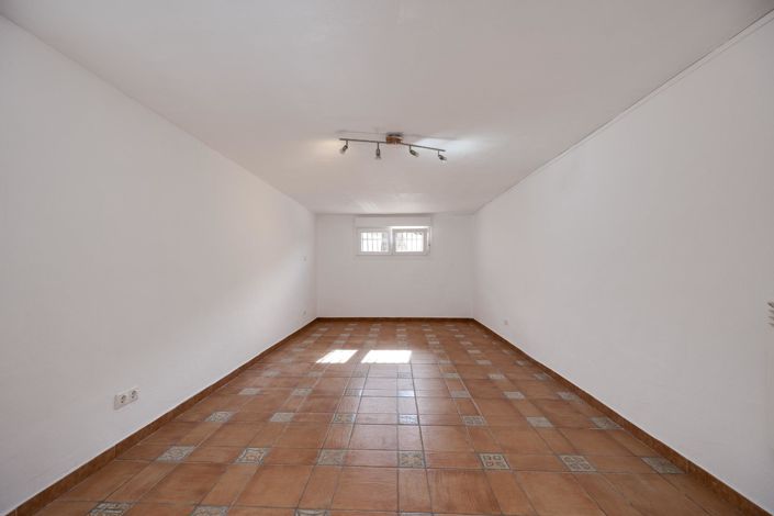 Image No.26-3 Bed Villa for sale