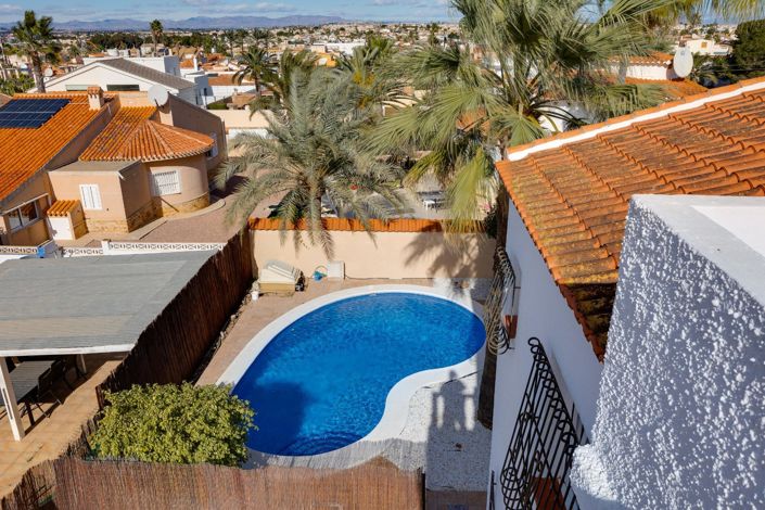 Image No.46-3 Bed Property for sale