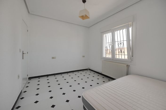 Image No.9-3 Bed Villa for sale