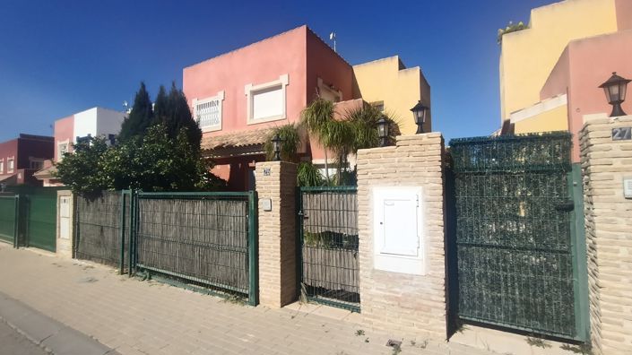 Image No.25-3 Bed House for sale