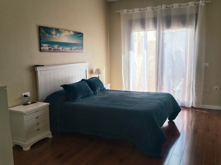 Image No.17-4 Bed Townhouse for sale