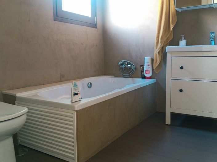 Image No.20-4 Bed Townhouse for sale