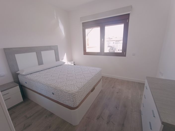 Image No.29-4 Bed Townhouse for sale