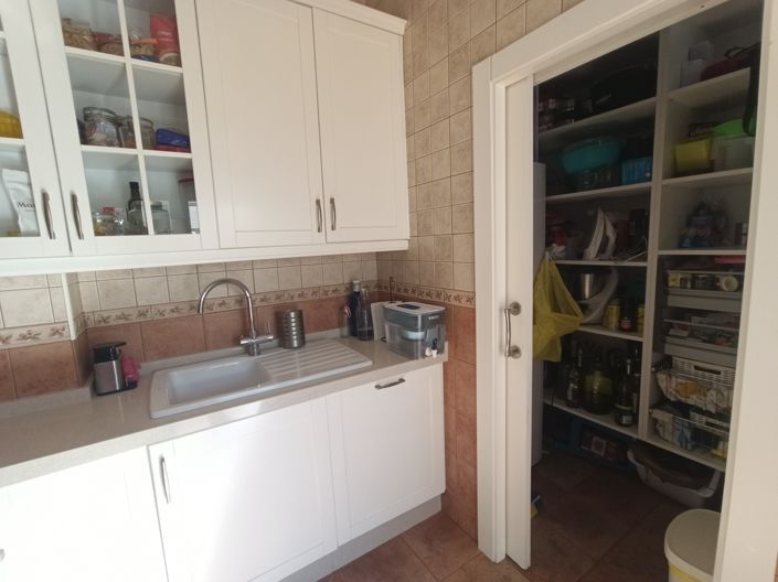 Image No.9-4 Bed Townhouse for sale