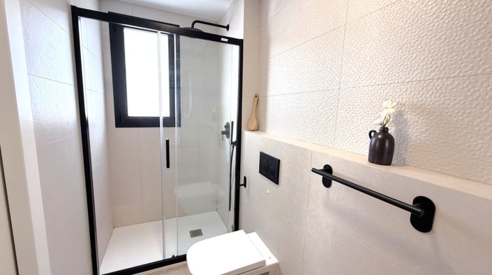 Image No.11-3 Bed Bungalow for sale