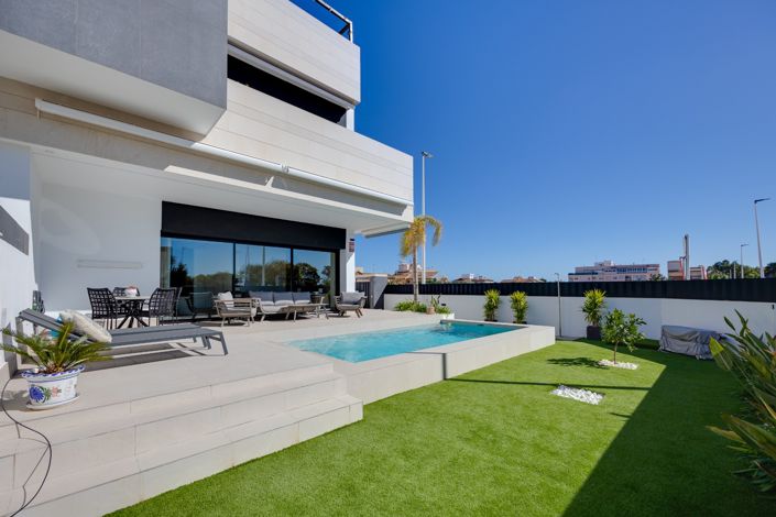 Image No.16-3 Bed Bungalow for sale