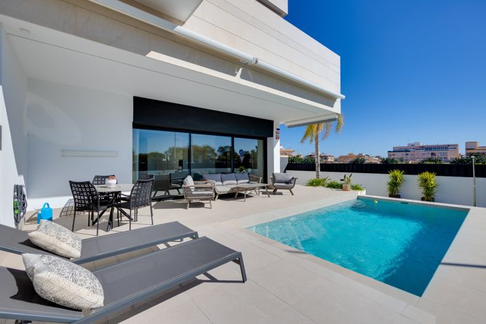 Image No.2-3 Bed Bungalow for sale