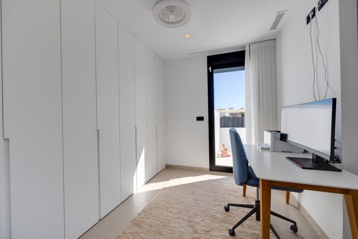 Image No.21-3 Bed Bungalow for sale