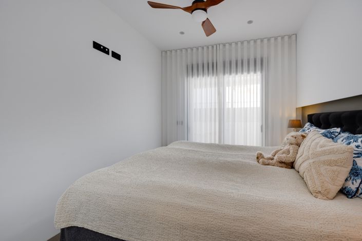 Image No.48-3 Bed Bungalow for sale