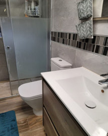 10-bb915d1cb19341576dcdc994b81ab9c5