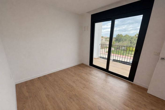 Image No.36-4 Bed Villa for sale