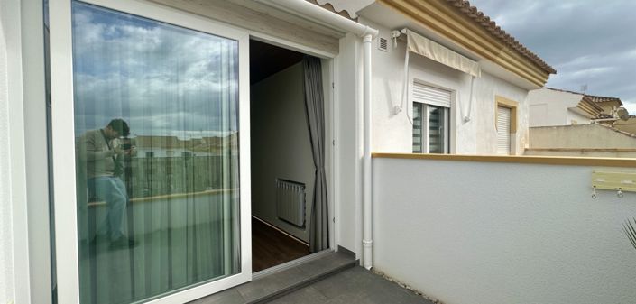 Image No.40-3 Bed Townhouse for sale