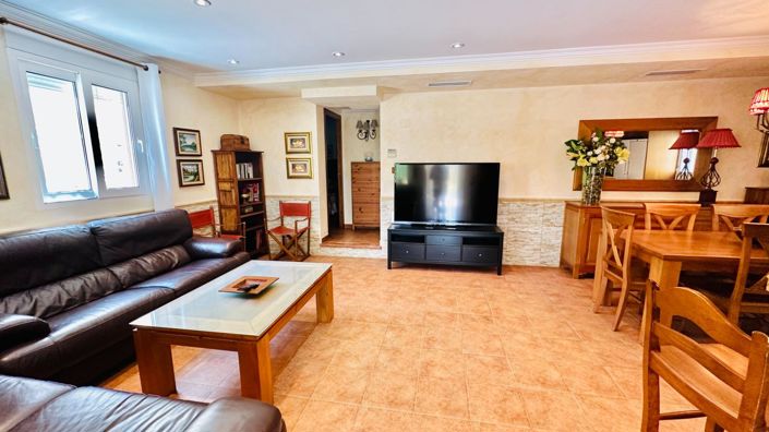 Image No.10-Villa de 5 chambres à vendre à Orihuela