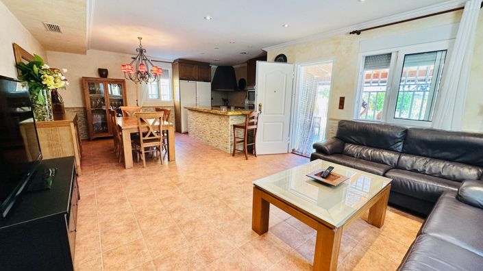 Image No.12-Villa de 5 chambres à vendre à Orihuela