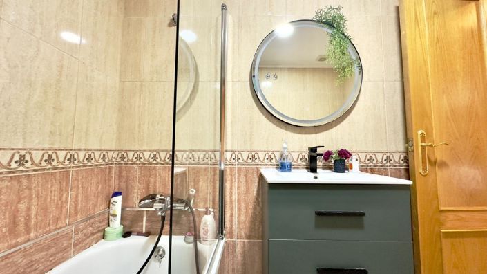 Image No.19-4 Bed Apartment for sale