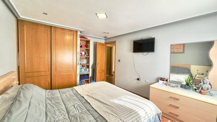 Image No.27-4 Bed Apartment for sale