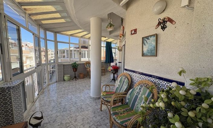 Image No.2-Propriété de 3 chambres à vendre à Torrevieja