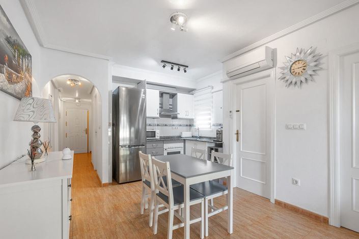 Image No.4-2 Bed Apartment for sale