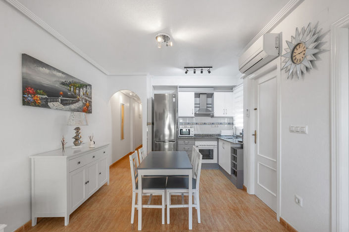 Image No.8-2 Bed Apartment for sale