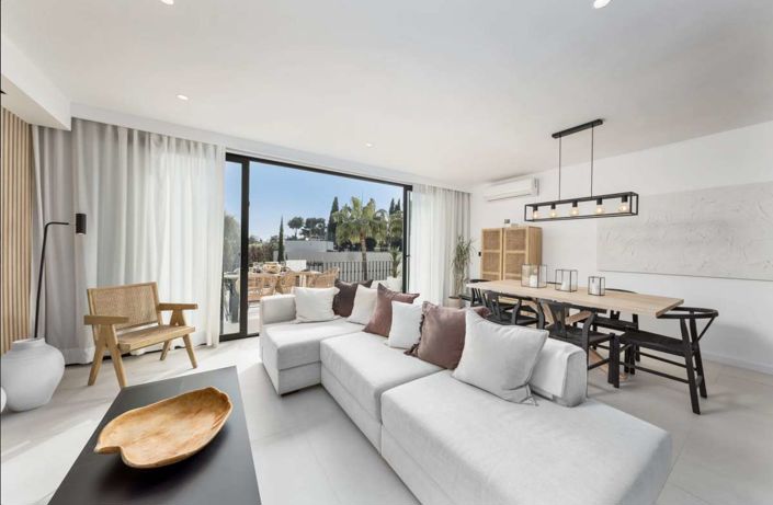 Image No.4-3 Bed Townhouse for sale