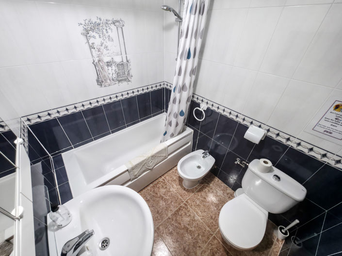 Image No.24-4 Bed Villa for sale