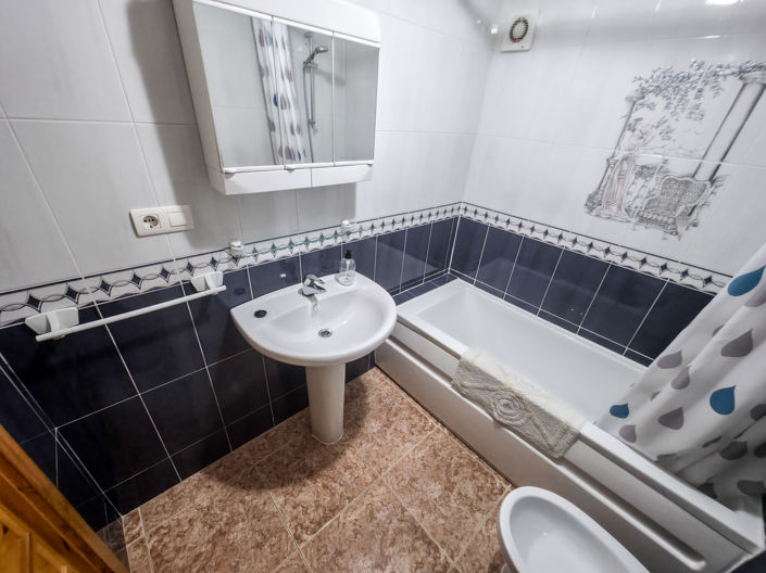 Image No.25-4 Bed Villa for sale