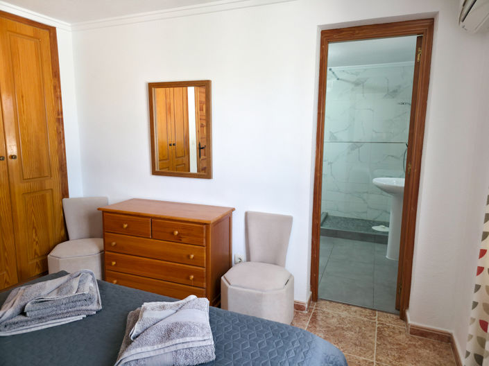 Image No.29-4 Bed Villa for sale